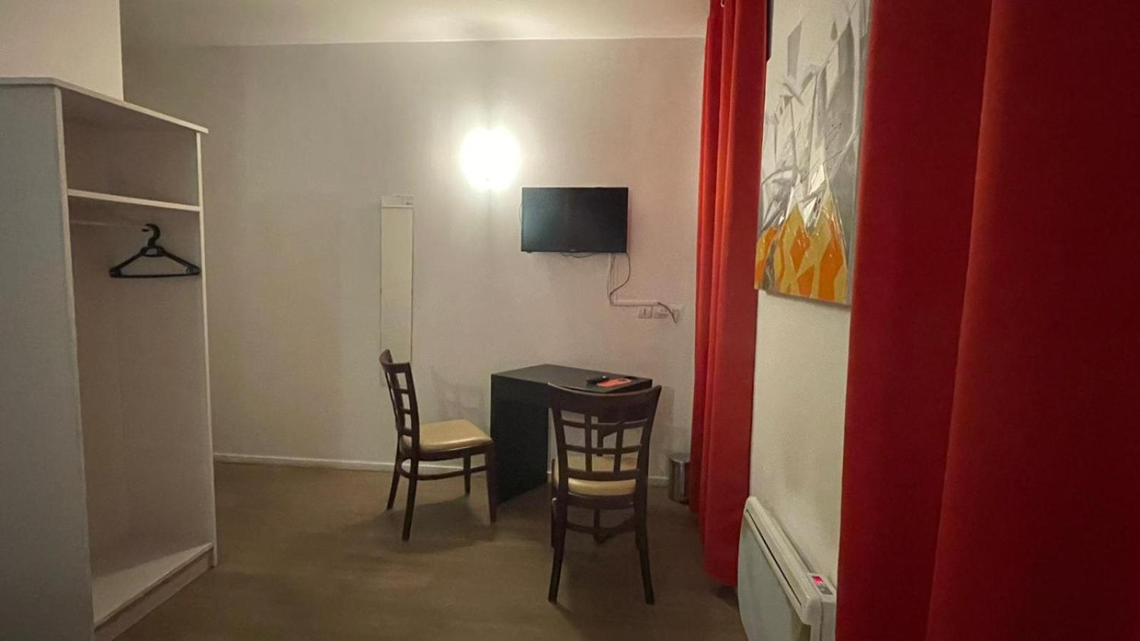 Hotel- Restaurant Le Saint Quentin 外观 照片