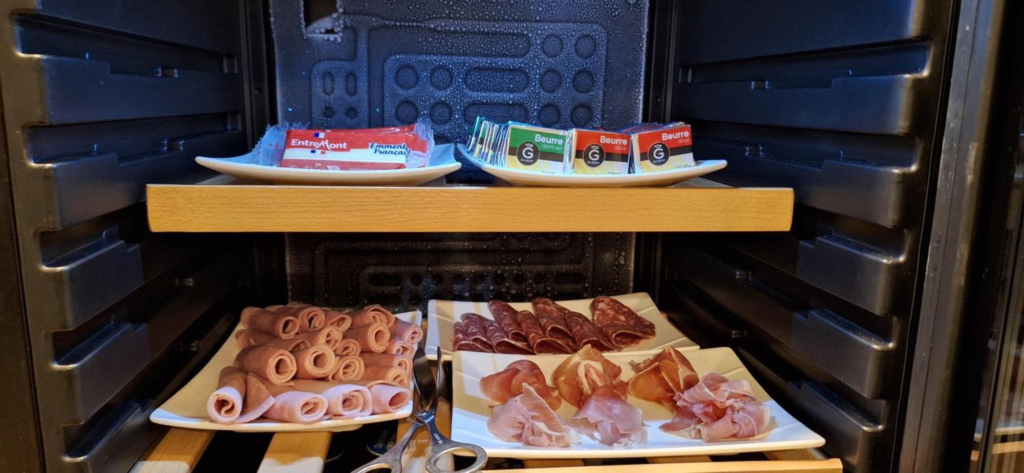 Hotel- Restaurant Le Saint Quentin 外观 照片