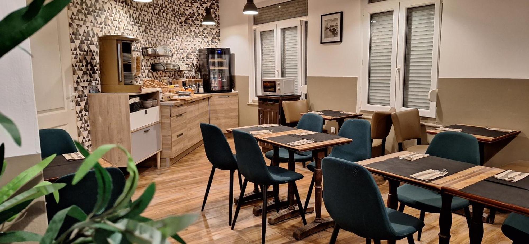 Hotel- Restaurant Le Saint Quentin 外观 照片