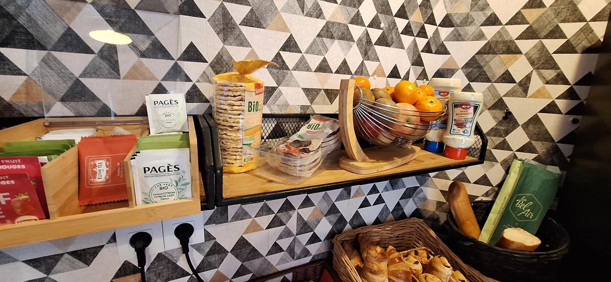 Hotel- Restaurant Le Saint Quentin 外观 照片